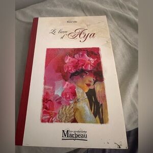 Le livre d'Aya Book with Red and Pink Cover